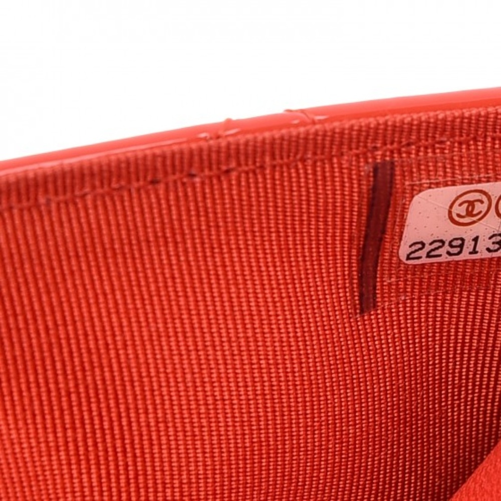 CHANEL Patent Quilted Wallet On Chain WOC Red - Picture 8 of 8
